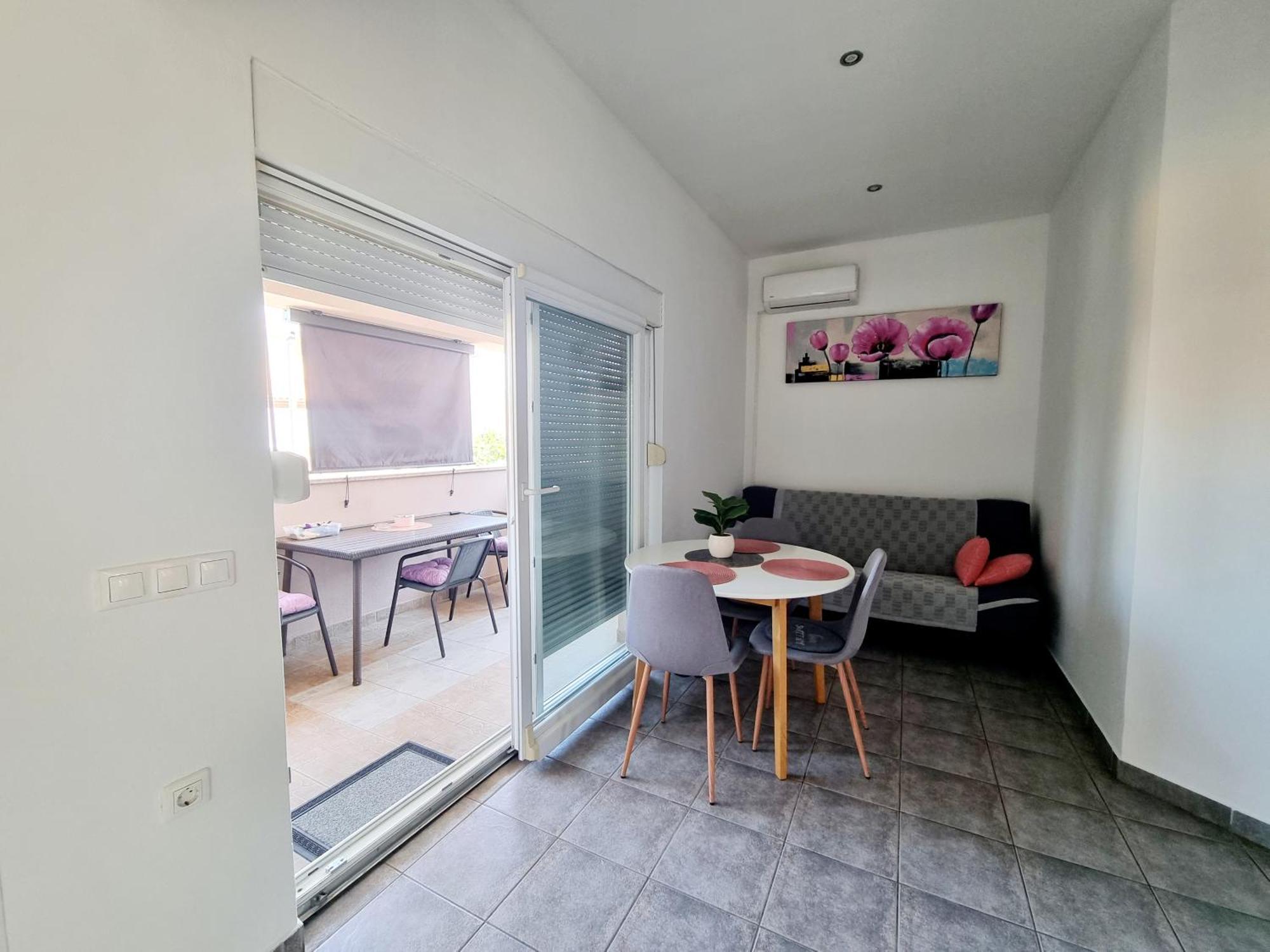 Apartments Ema Pula Exterior photo